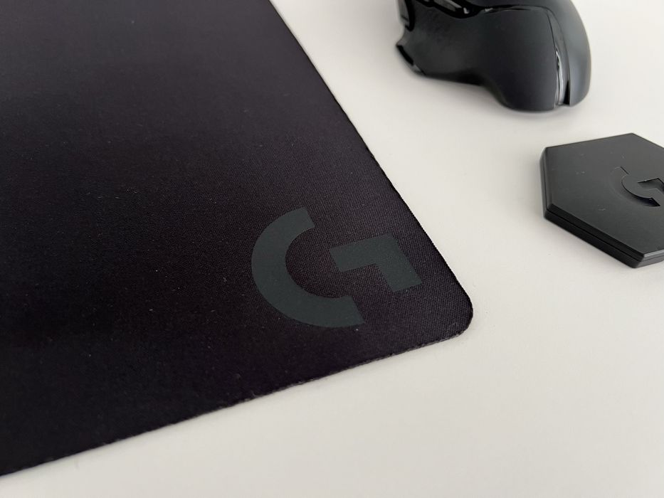 Rato Logitech G502 HERO + Tapete Logitech G240 – Excelente Estado