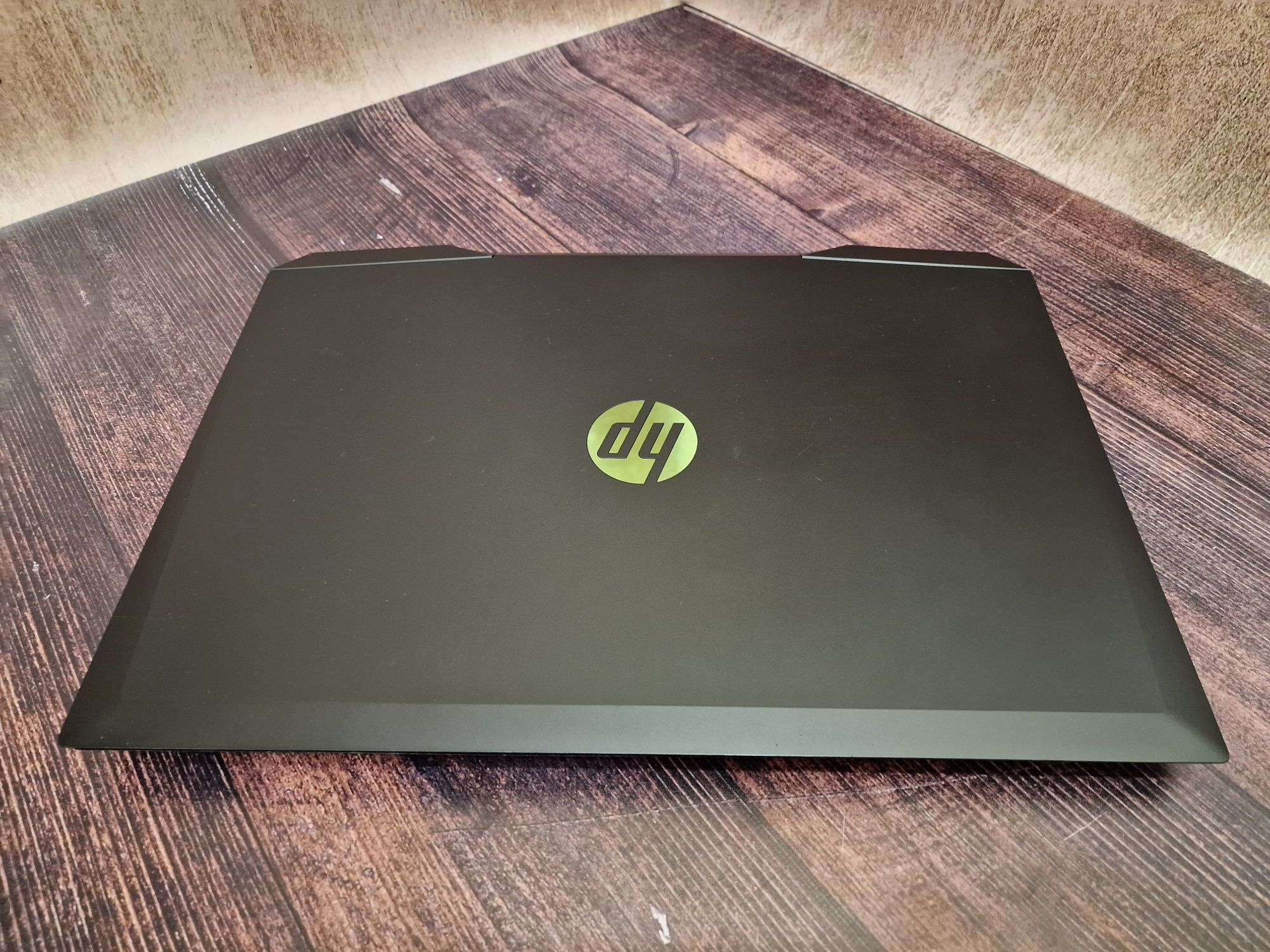 HP Pavilion Gaming 15 (Core i5-10300H/16Gb/GTX 1650Ti/SSD+HDD/144Hz)