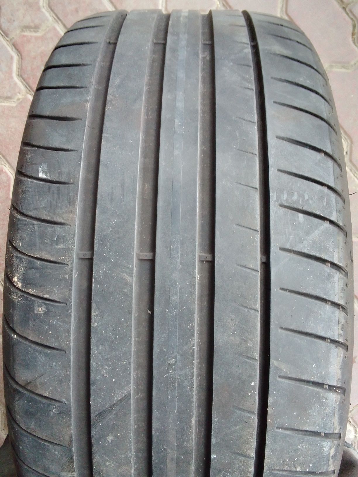 Opona letnia 245/40r18 GOODYEAR 2022r