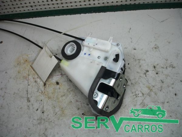 Fechadura / fecho porta trás esquerdo TOYOTA Yaris (_P13_)