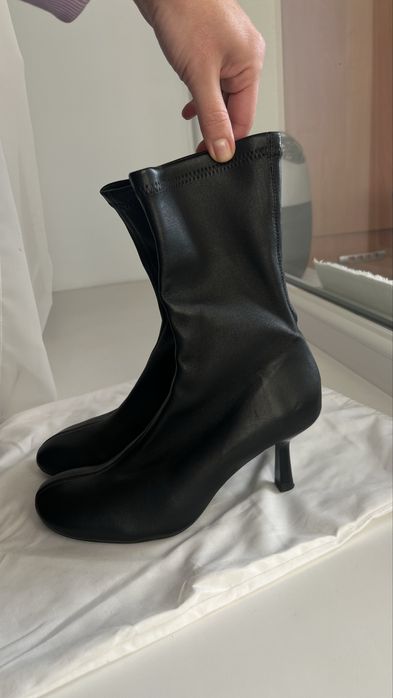 Дуже круті та зручні ботильйони зара