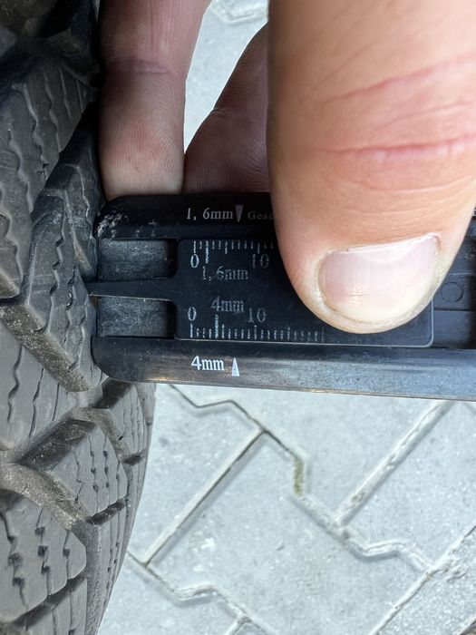 Opony Zimowe 215/55/17 Rok 2021 Bieżnik 6,5mm Komplet 4szt