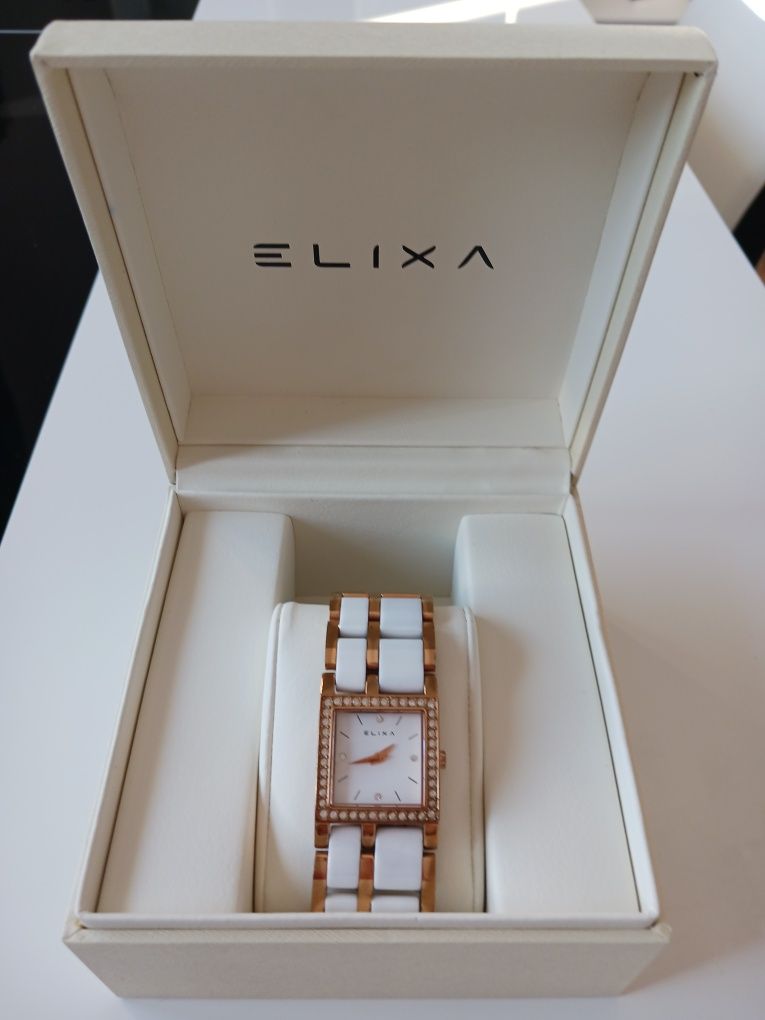Zegarek damski firmy Elixa.