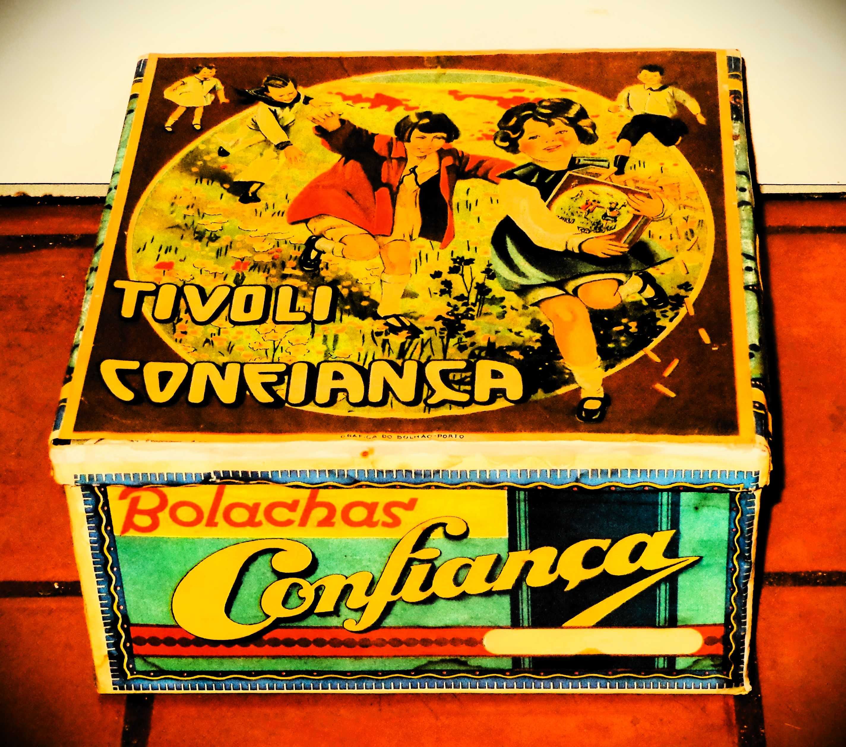 Antiga lata/caixa de bolachas forrada a papel da Confiança Lisboa