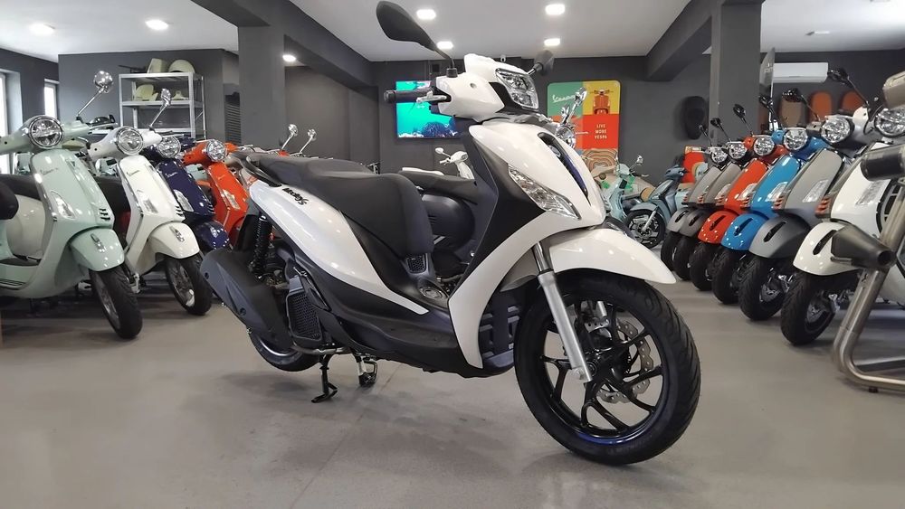 Piaggio Medley PIAGGIO MEDLEY 125 S Bianco 2025! Od ręki! Scooteria