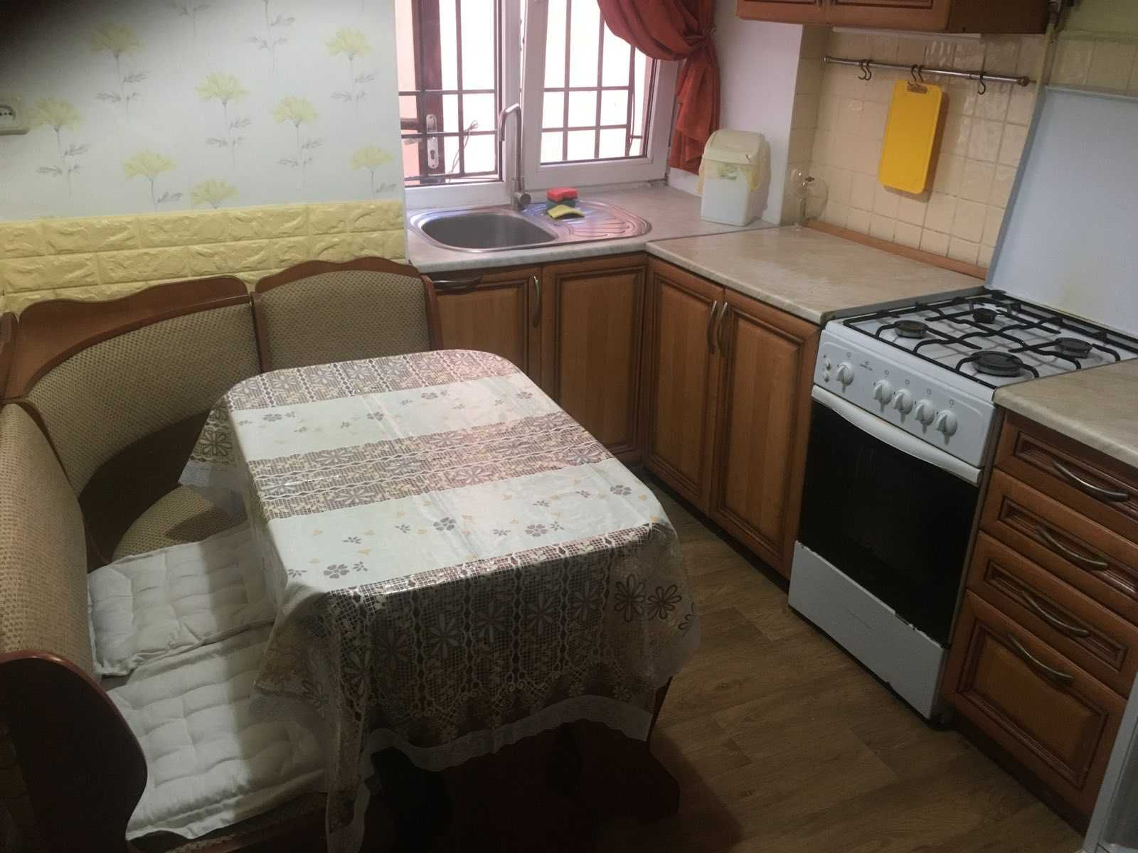 Центр   Продам двухкомнатную квартиру  возле Нового рынка