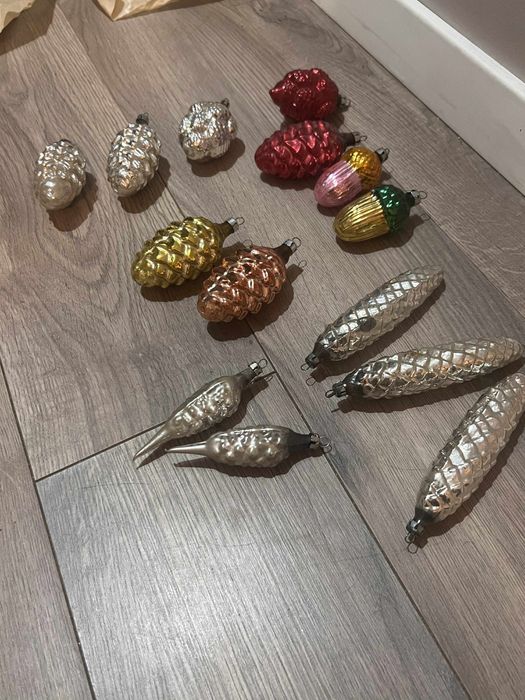 Zestaw bombek z okresu PRL