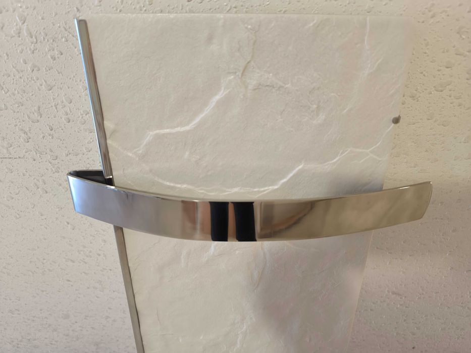 Toalheiro eléctrico branco de parede