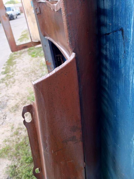 Продам левое новое крыло М-407