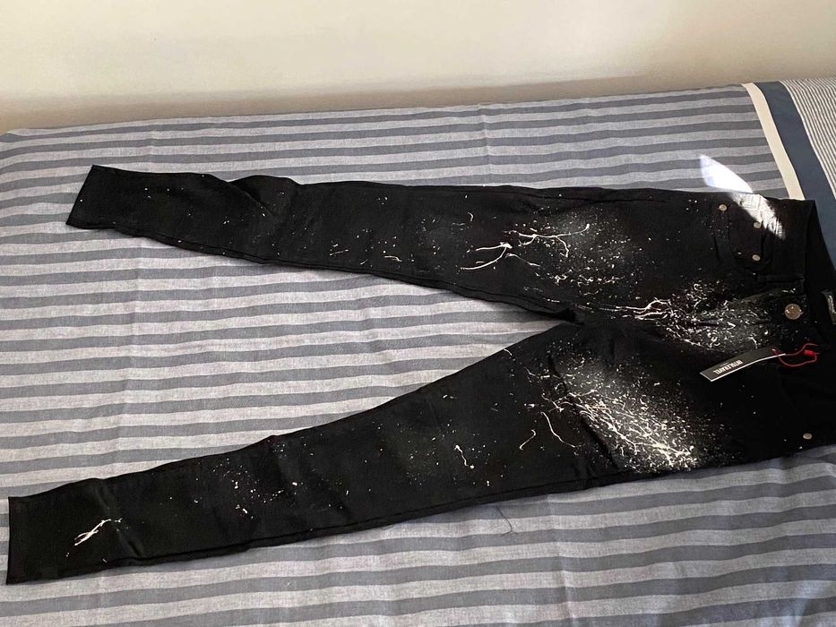 Calças Intolerável pretas, tamanho 33/42, completamente novas.