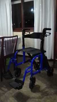 Cadeira de rodas - Marca - Mobiclinic - usada como nova