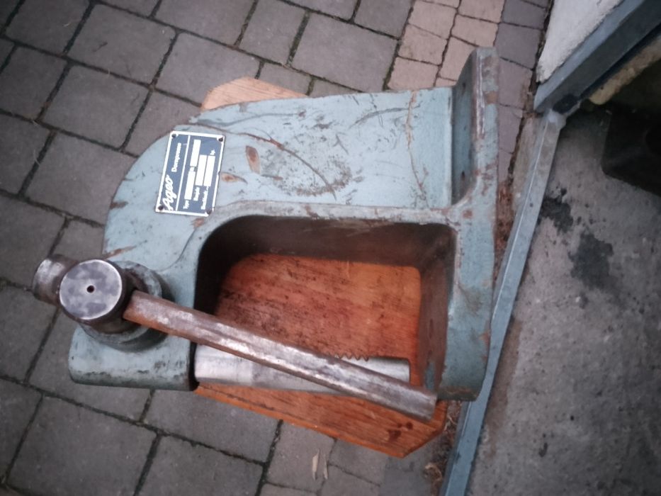 Prasa ręczna Ageo