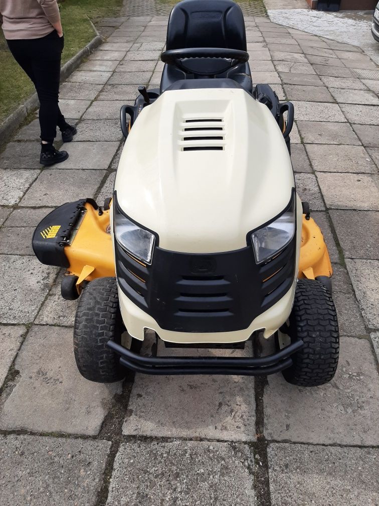 Traktorek Kosiarka Cub Cadet 1224 KHP. Kohler 24 HP, kosa 130 cm.