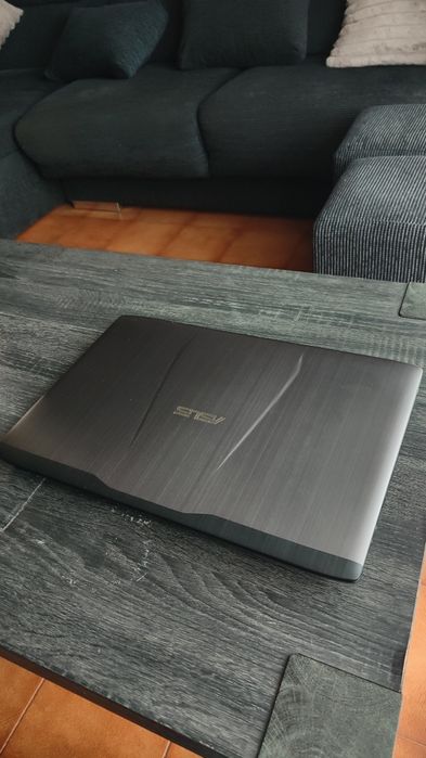 Portátil Gaming Asus ROG FZ50VX