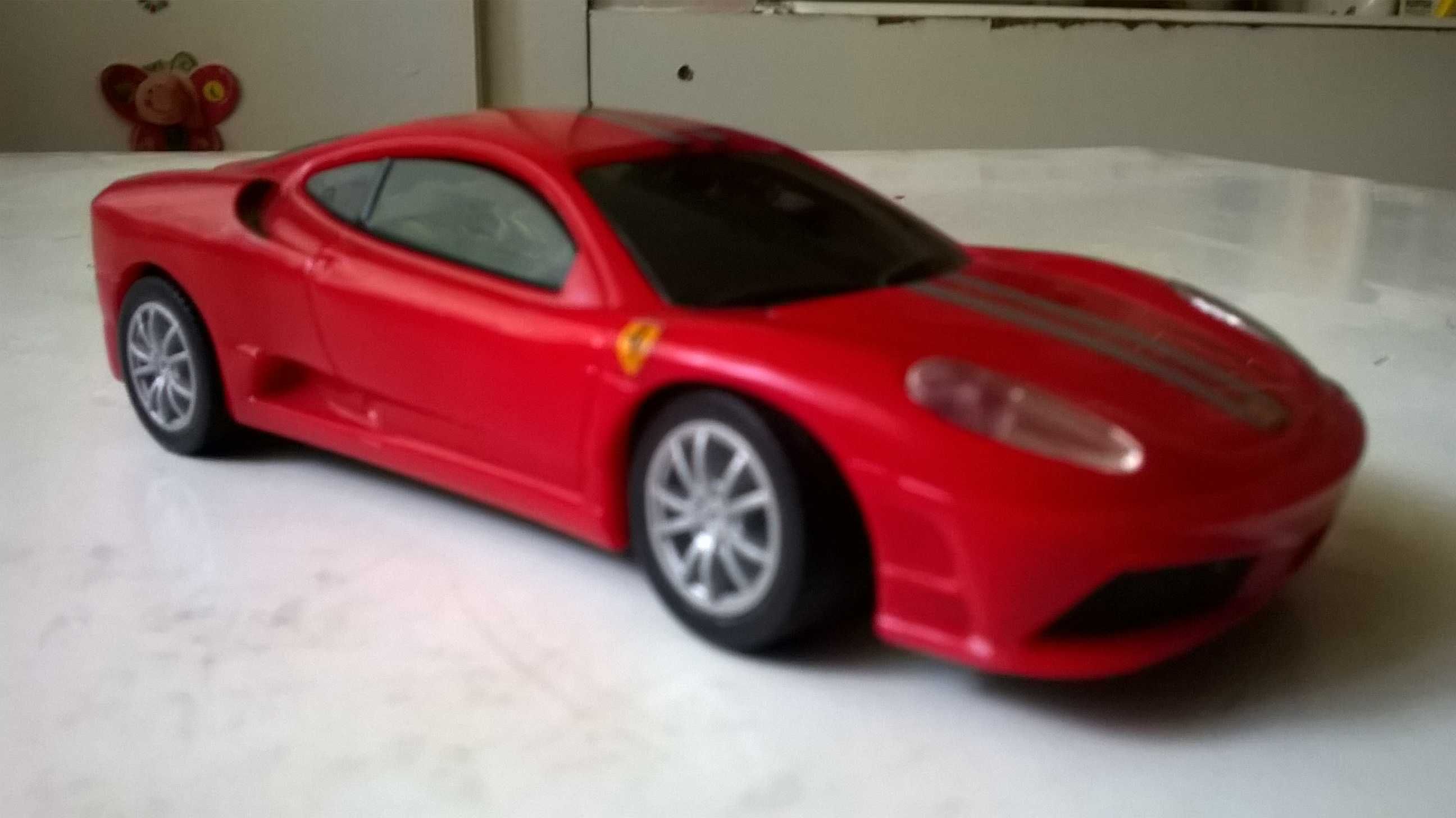 FERRARI 430 Scuderia; model metalowo-plastikowy; skala 1:38