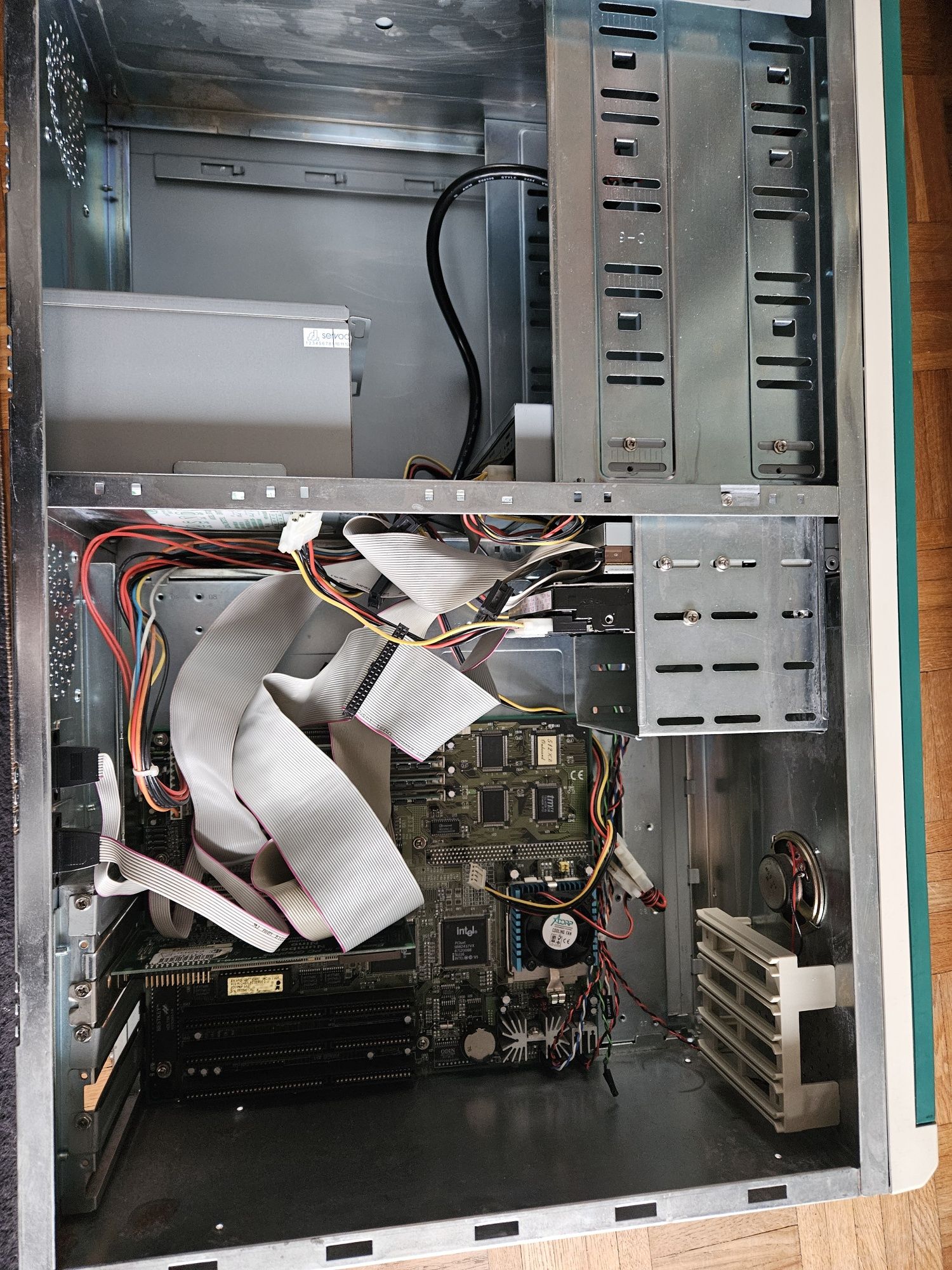 Intel Pentium 166 mmx, tower retro pc amiga commodore atari