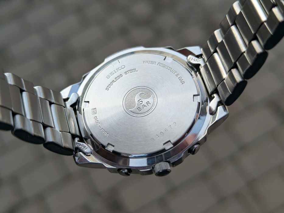 Seiko V657-9010 chrono white/blue dial