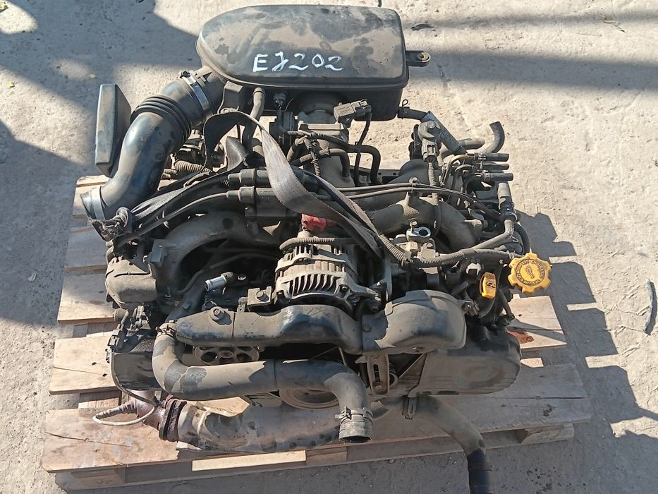 Subaru legacy 2.0 EJ202 silnik kompletny z osprzętem forester