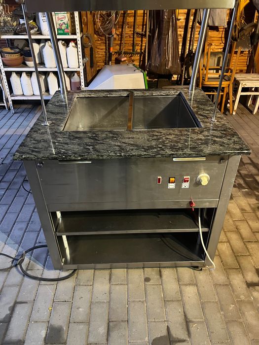 Bemar, bar sałatkowy. Lada chłodnicza