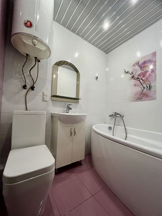 3к квартира левый берег, Березинка, ТРЦ Караван