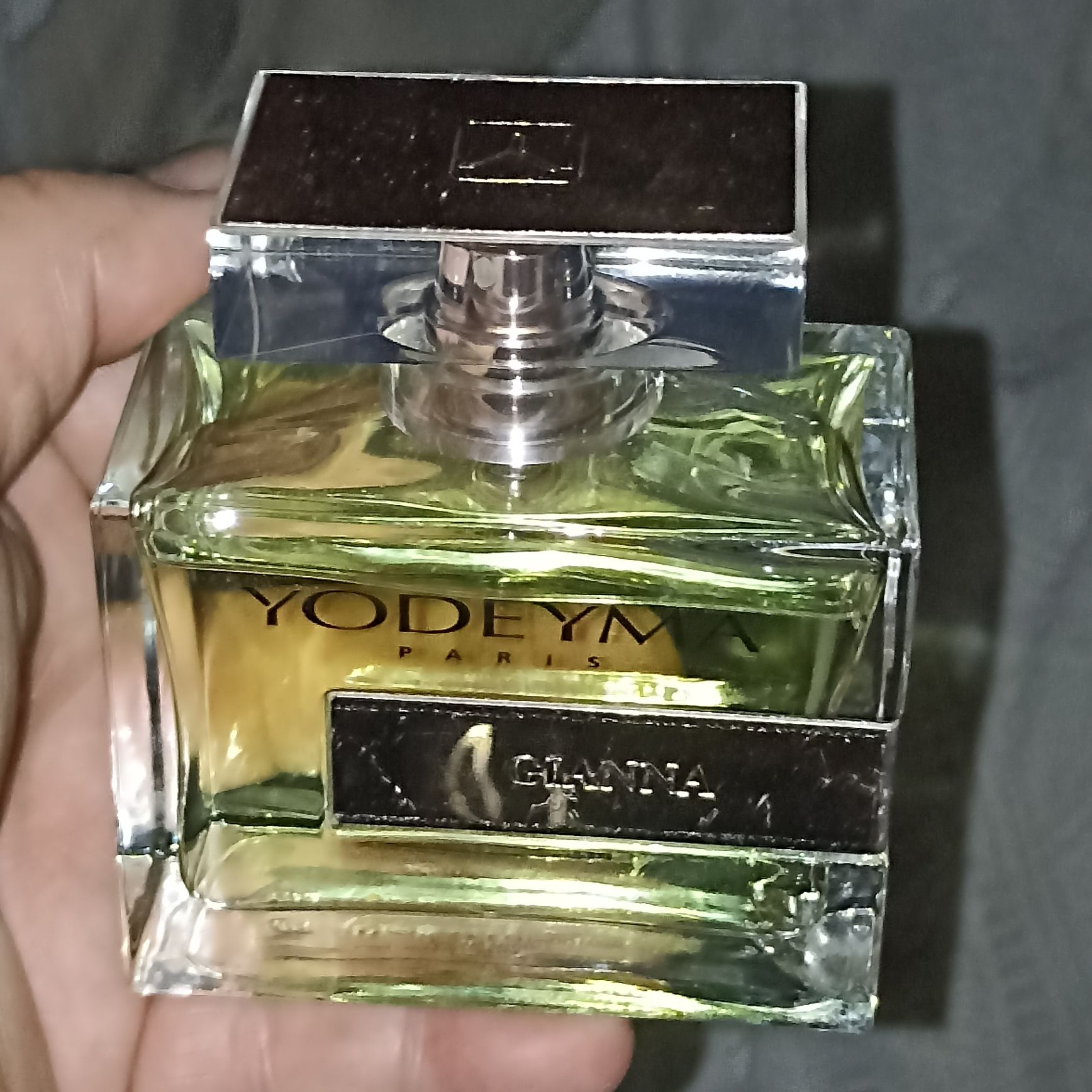 Eau de Parfum Gianna de Paris todo novo para senhora