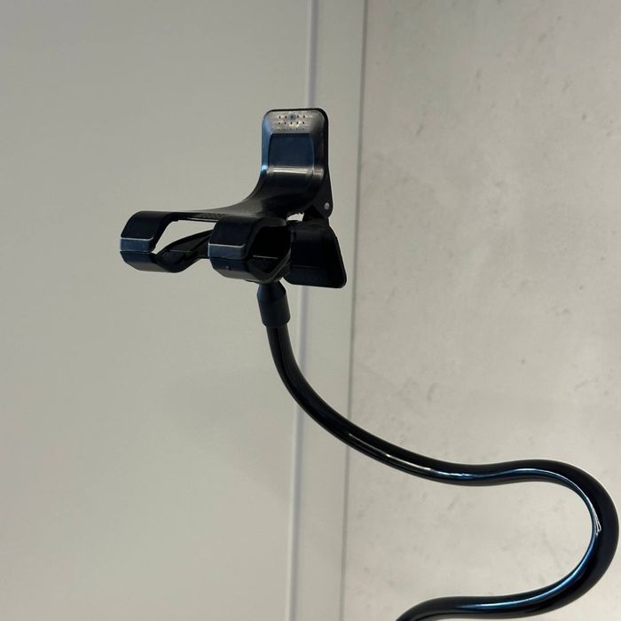 Універсальний тримач для телефону з прищіпкою !