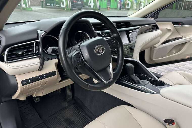 Toyota Camry 2018 XV70 2.5