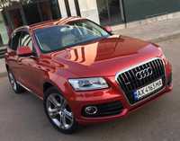 автомобиль Audi Q5