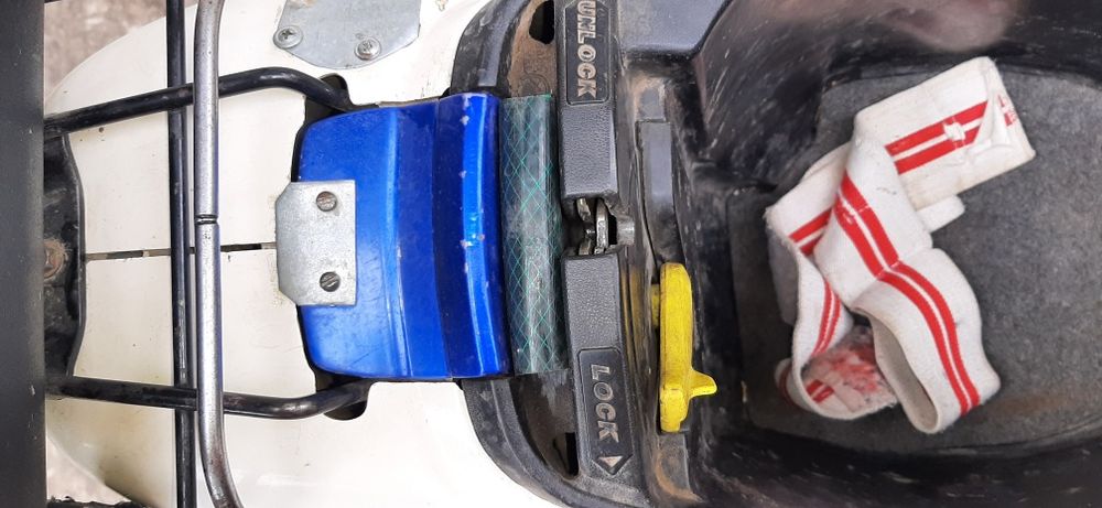 Скутер хонда цеста 34 двох тактний з номером і тех паспортом.