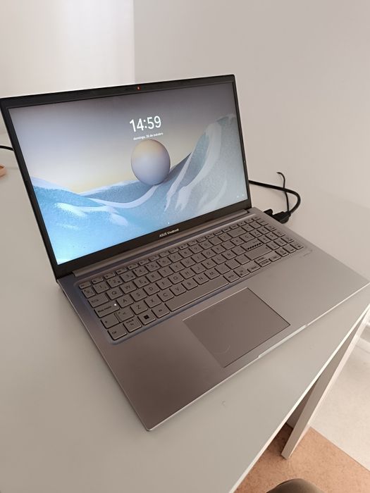 PC portátil Asus Vivobook 15