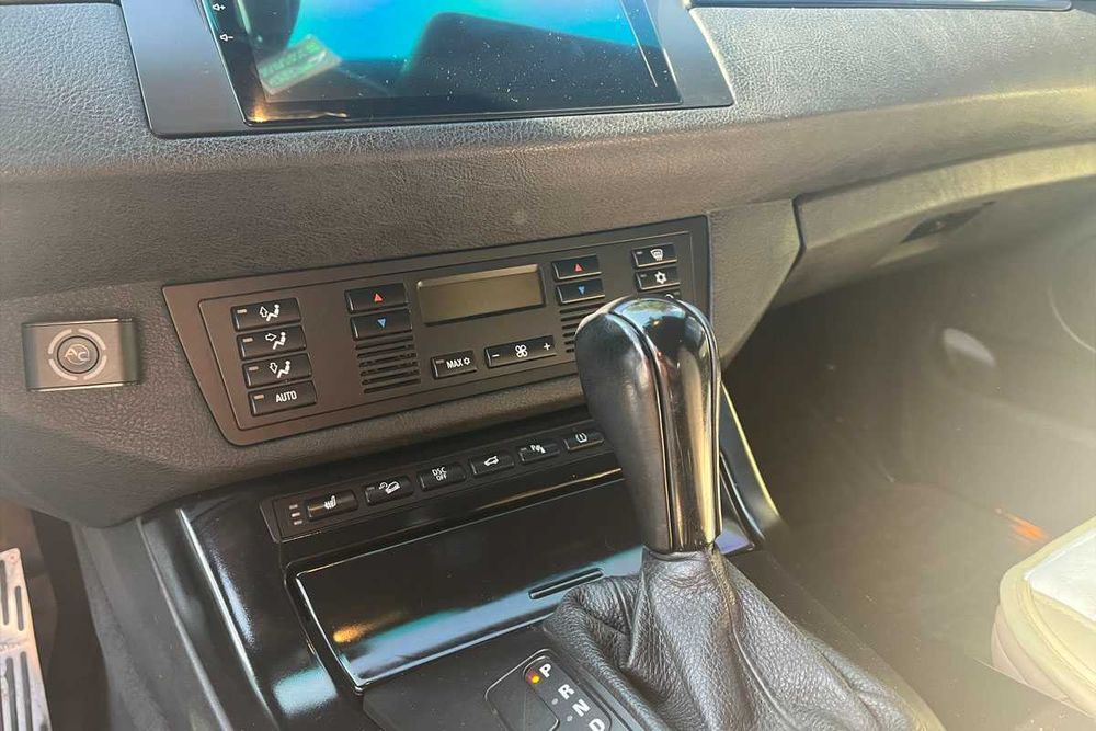 BMW X5 2006 року