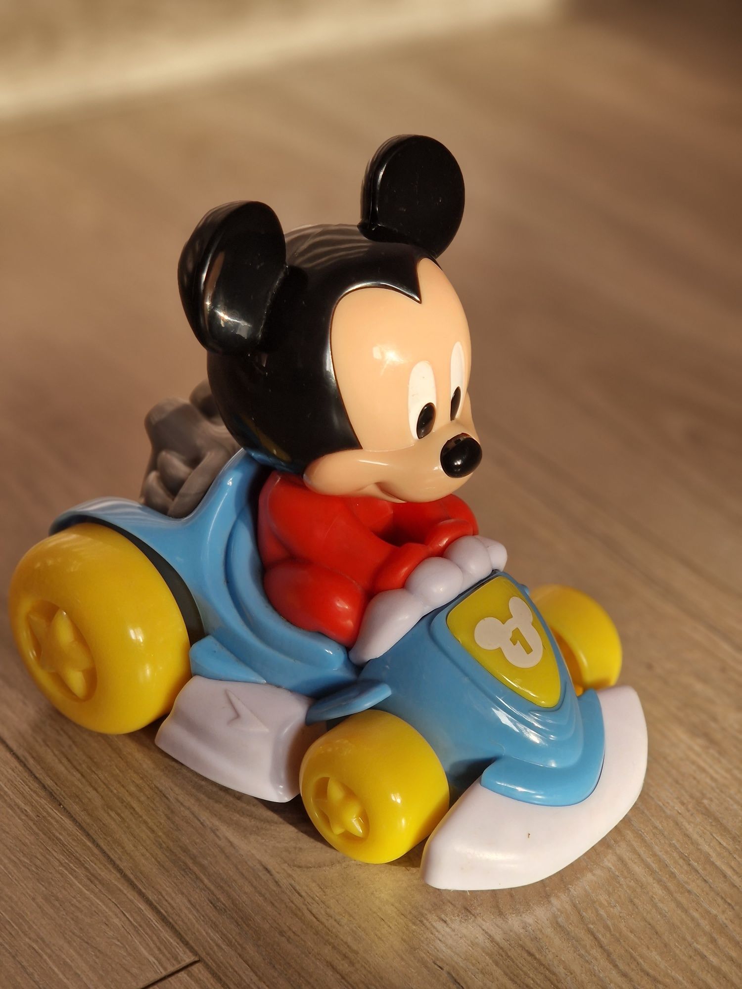 Pojazd Mickey Mouse wyścigówka