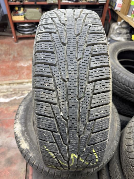 Продам зимову гуму Nokian 195/65/15