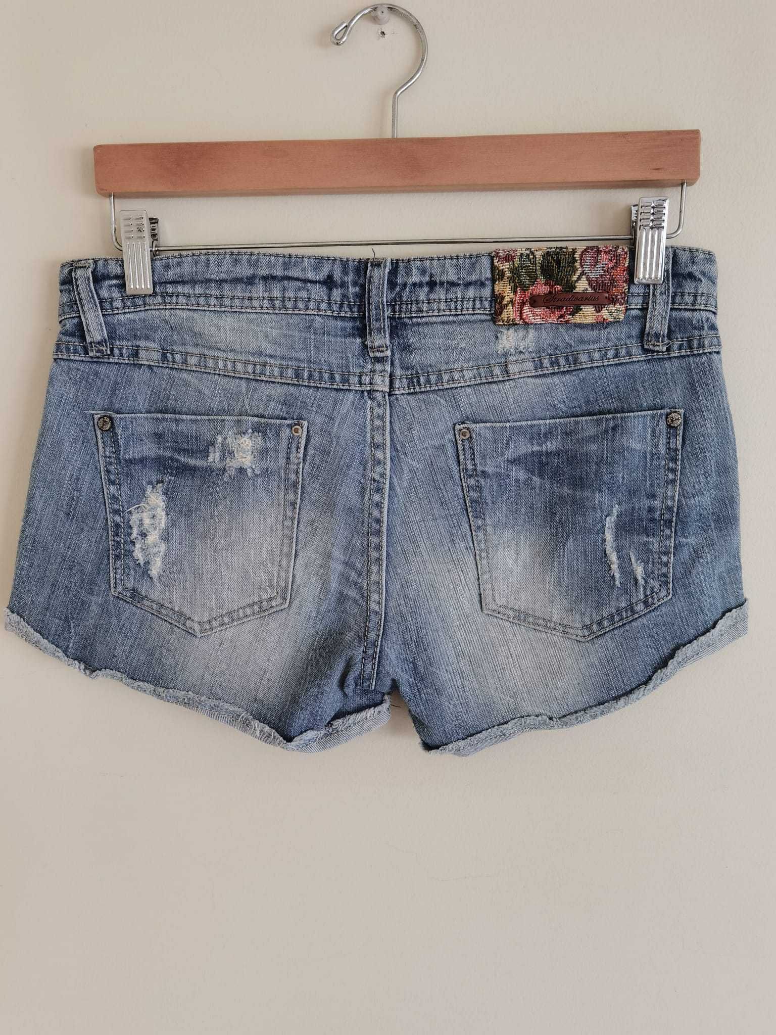 Calções Stradivarius