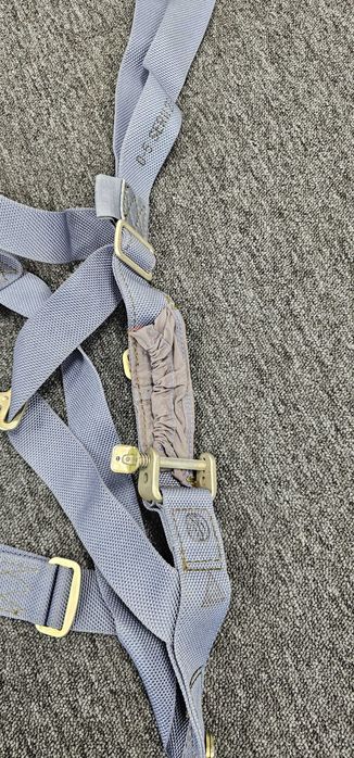 Uprząż kompletna nowa od Spadochronu Desantowego D-5 serii 2P