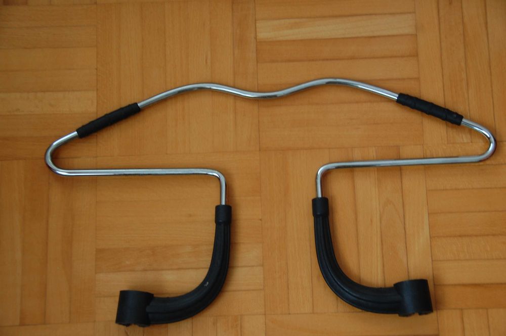 wieszak samochodowy na zagłówek