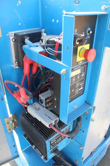 Genie GR20 podnośnik zwyżka samojezdny masztowy osobowy 8 m zwyżka jlg