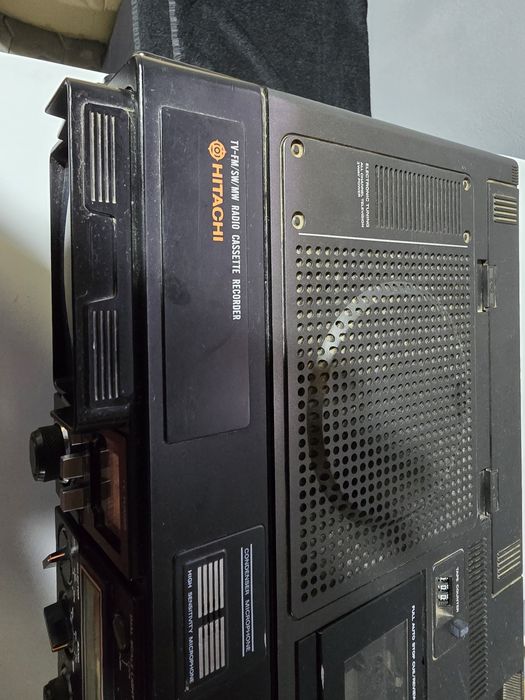 Продам радіо телевізор хітачі