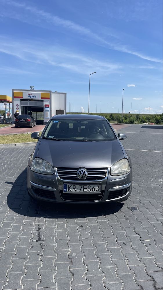VW Jetta 1.6 MPi 102KM benzyna LPG
