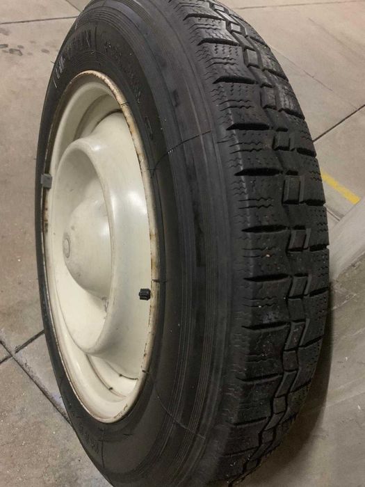 Jante + pneu Michelin Classic 125 X 15 para Citroen 2 CV