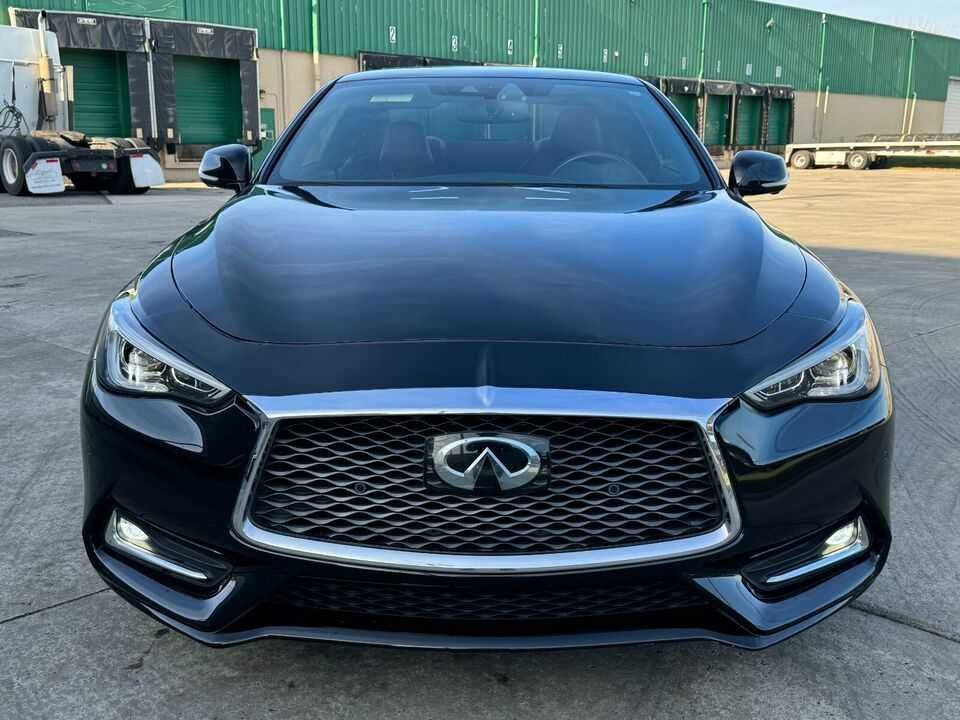 2019 Infiniti Q60 RED