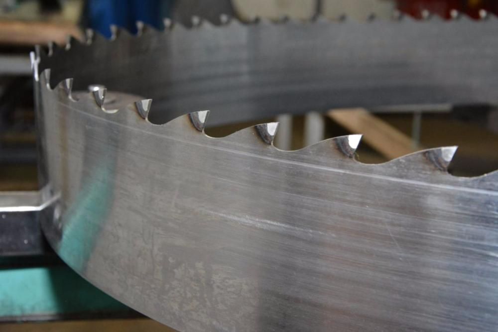 Широкі стрічкові пили по дереву (Німеччина, Швеція, Австрія)