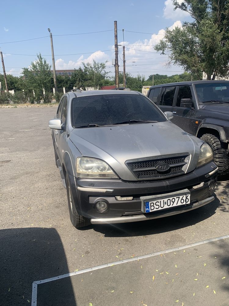 Киа соренто.