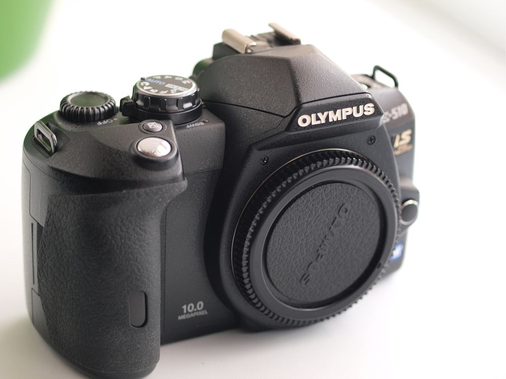 Olympus e3, вспышка fl50, e510, 14-54 f2,8; 50 f2,0; 40-150f3,5; сумки