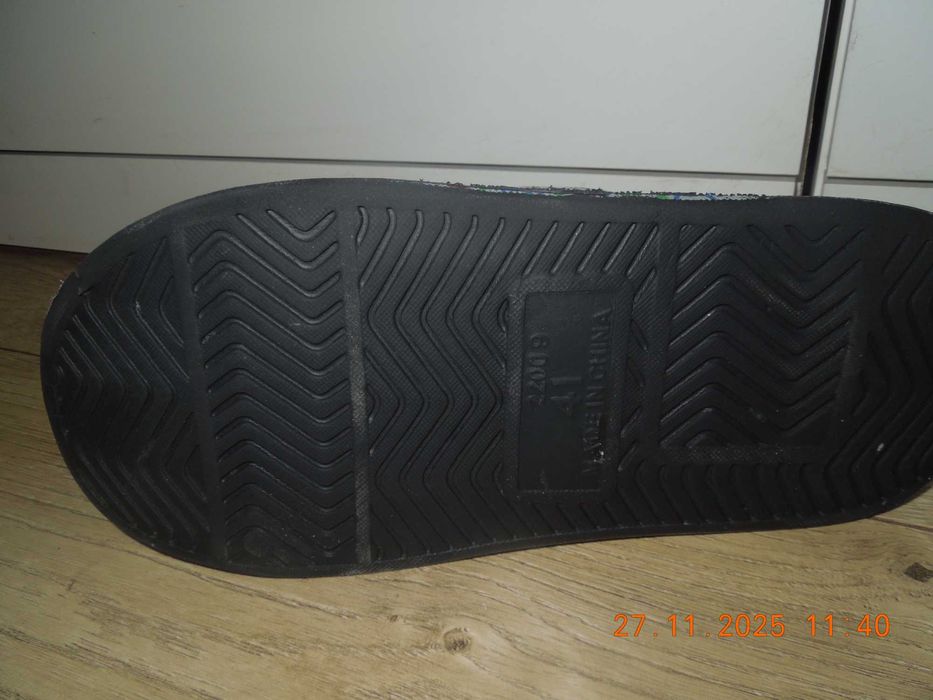 Domowe Kapcie Damskie rozm.41 na grubej platformie - szeroka stopa