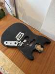 Fender Musicmaster 1979 - Korpus gitary do renowacji
