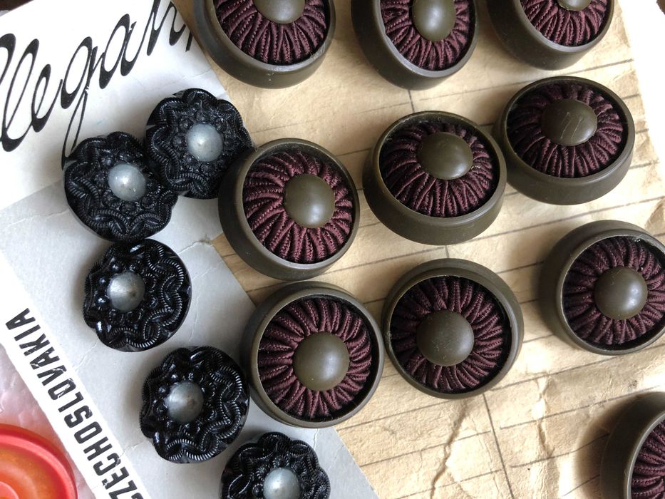 ЛОТ Большие пуговицы  162 шт