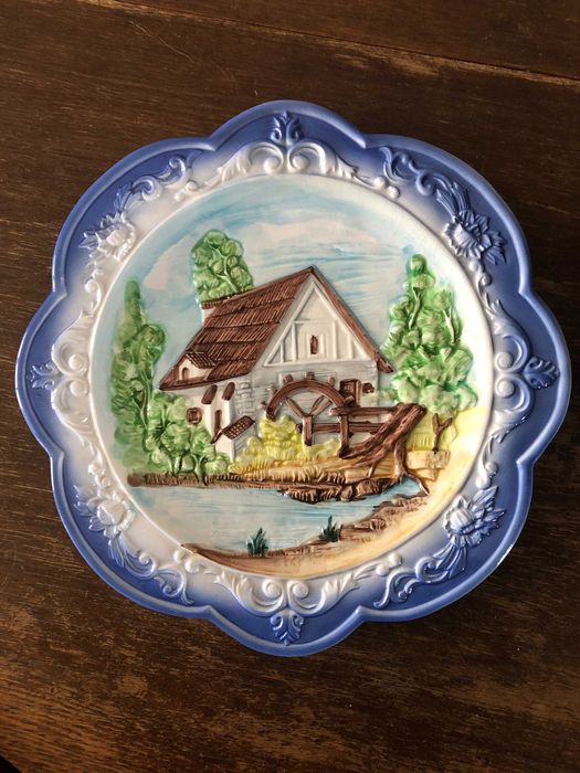talerz porcelanowy na ścianę. "Młyn"