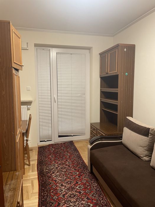 Ostrobramska 126, Praga płd., pokoj bez kaucji dla dziewczyny 1400zł