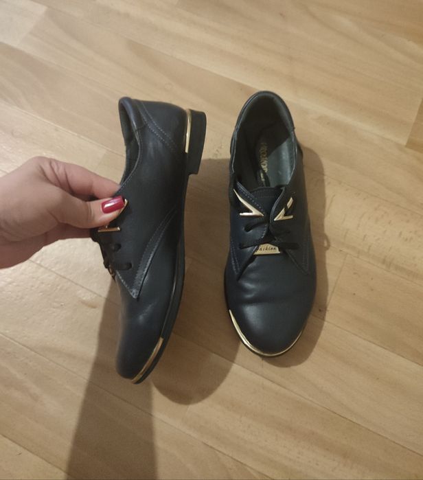 Продам туфли натуральная кожа женская весна -осень р 36